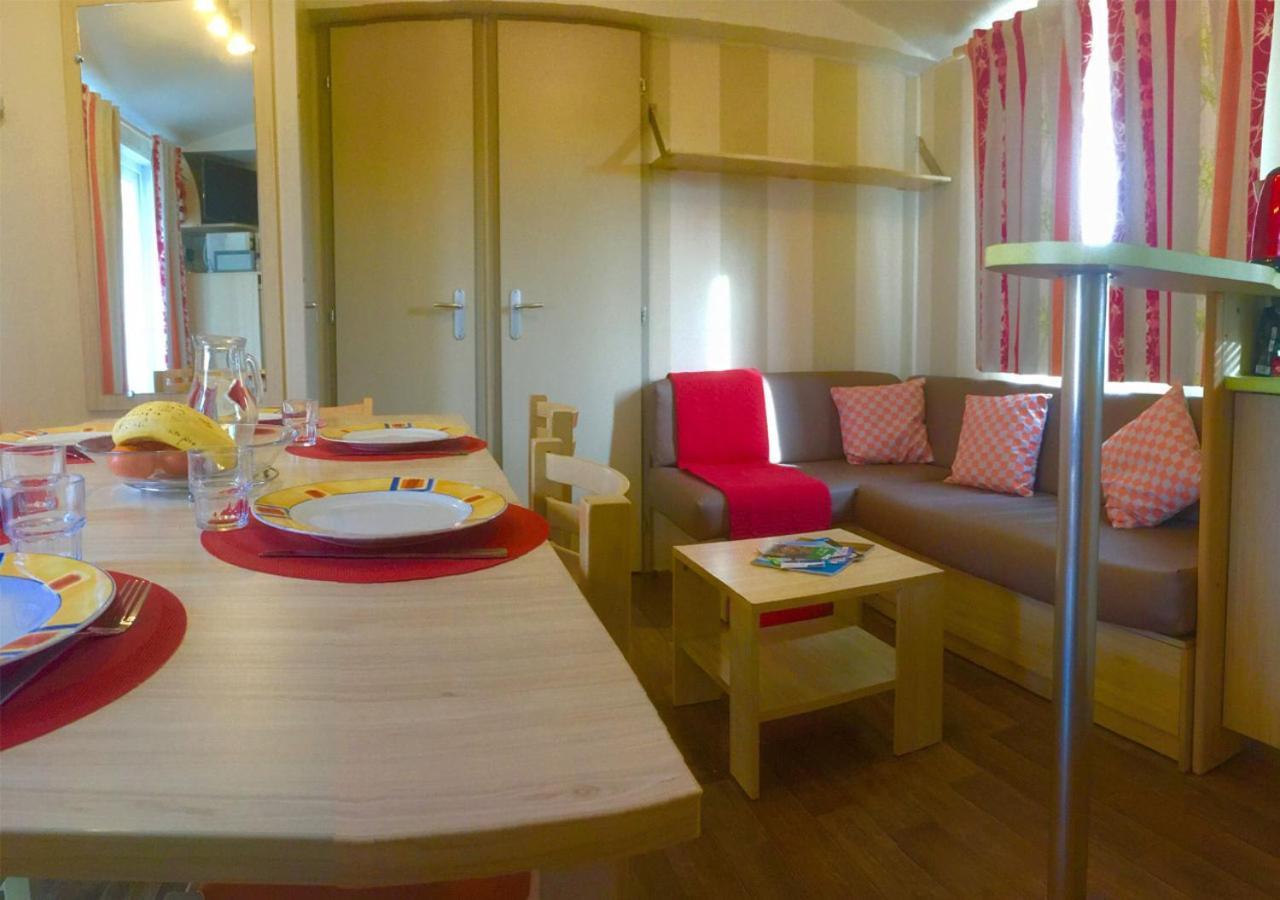 Mobilhome Climatise 3Ch 6P Dans Parc Des 7 Fonts Agde Exterior photo