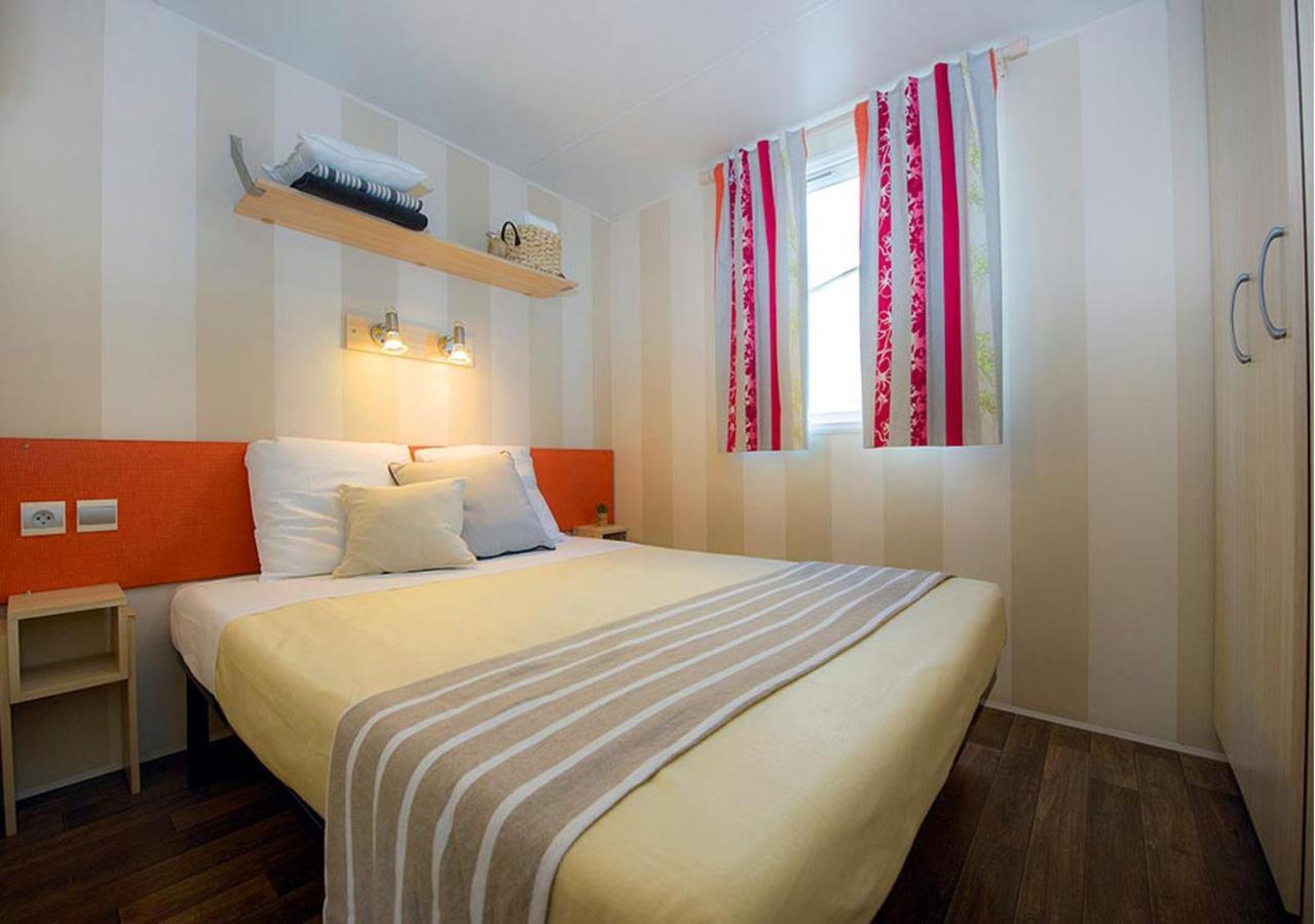 Mobilhome Climatise 3Ch 6P Dans Parc Des 7 Fonts Agde Exterior photo